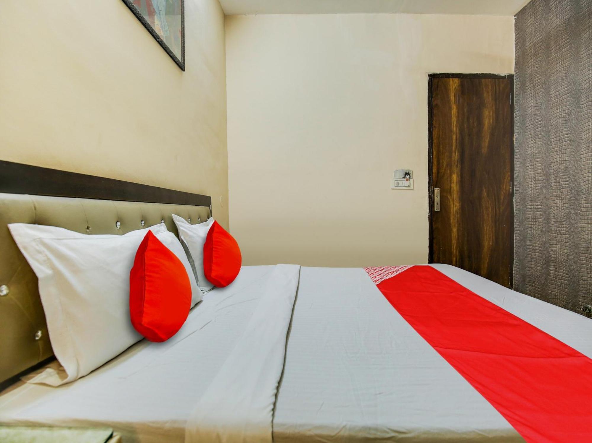 Hotel O Sahil Solitaire Ludhiana Bagian luar foto
